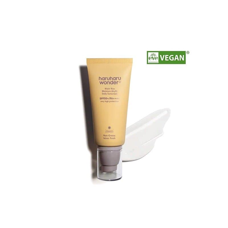 Haruharu Wonder Black Rice Moisture Daily Sunscreen | واقي شمس مرطب من هاررهارو وندر