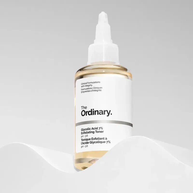 The ordinary glycolic acid 7% Exfoliating toner |
تونر الكلايكولك اسد من ذا اوردنري حجم كبير 240 ملم