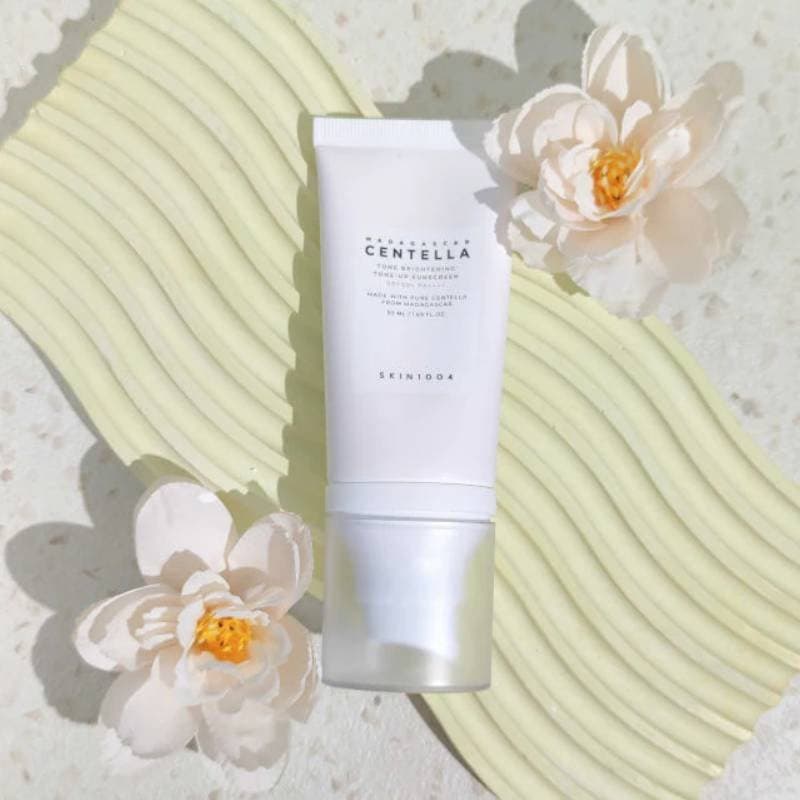 واقي شمس سكين Skin1004 مادغاسكار سنتيلا لتفتيح البشرة SPF50+++++ PA