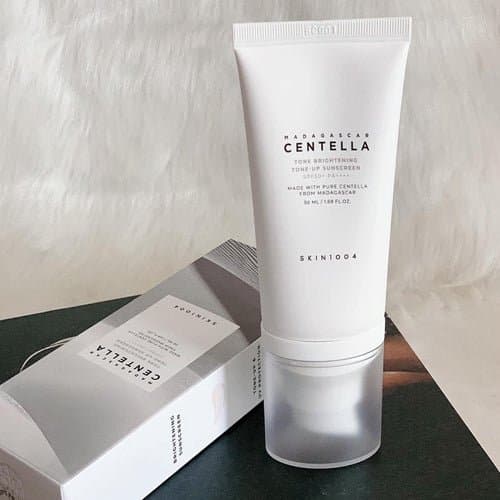 واقي شمس سكين Skin1004 مادغاسكار سنتيلا لتفتيح البشرة SPF50+++++ PA