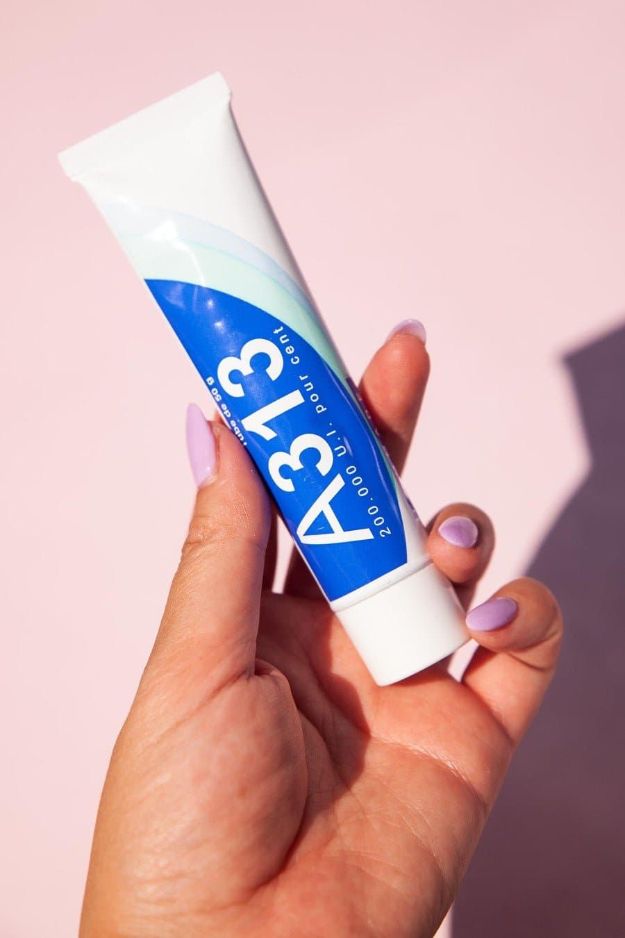 Pharma Développement A313 Retinol Pommade (Vitamin A Cream) |
كريم A313 الفرنسي الأصلي - مرهم فيتامين A النقي (الريتينول) لعلاج التجاعيد وحب الشباب